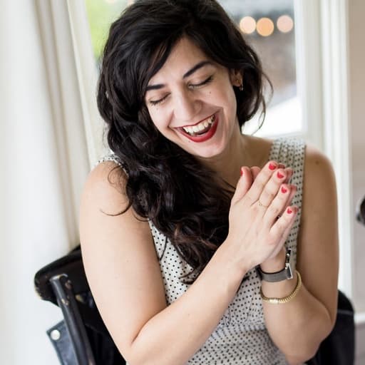 Aminah Mae Safi