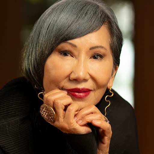 Amy Tan
