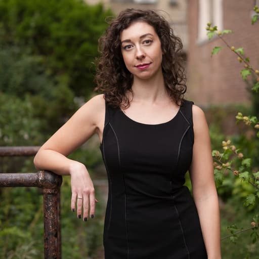 Andrea Bartz