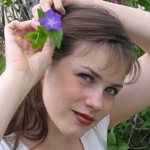 Aprilynne Pike