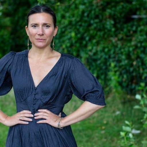 Claire-Louise Bennett