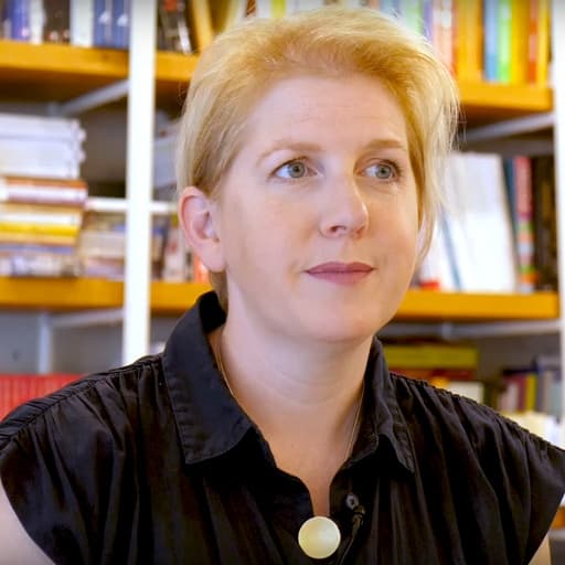 Clare Mackintosh