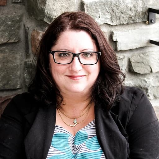 Colleen Oakes