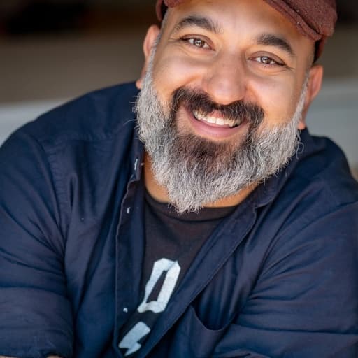 Daniel Nayeri