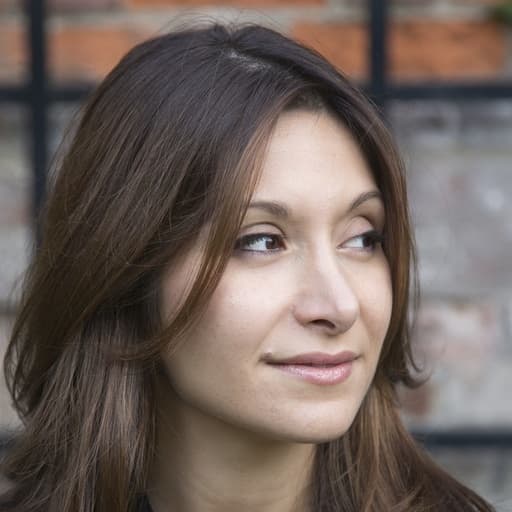 Dina Nayeri
