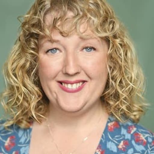 Jennifer Saint