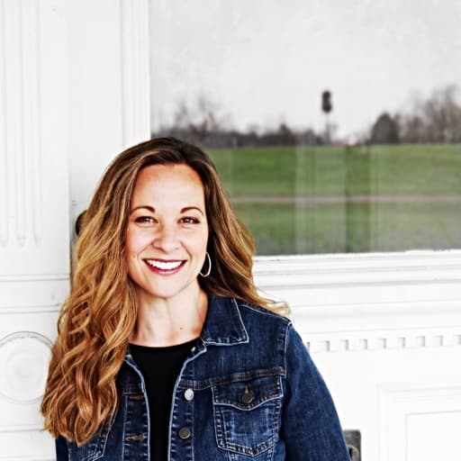 Jenny  Hale