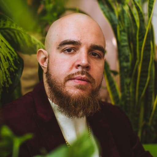 José Olivarez