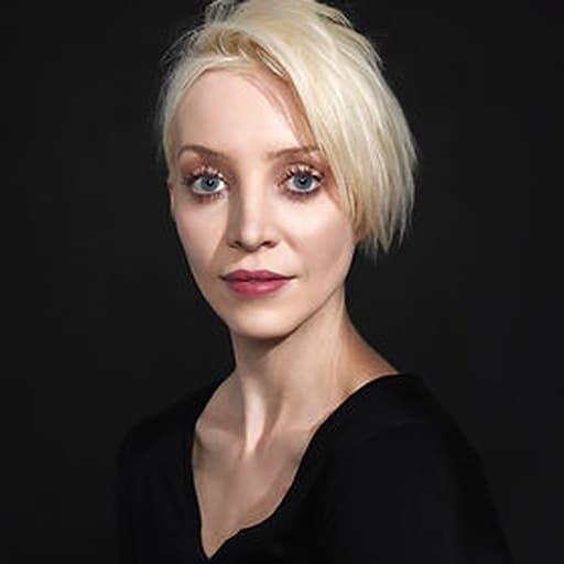 Kira Jane Buxton