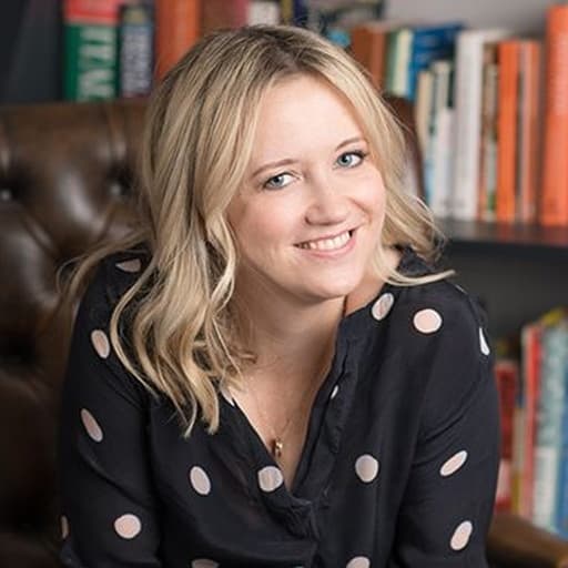 Laura  Barnett