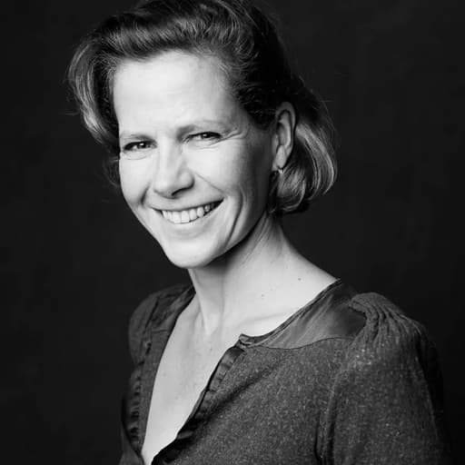 Laura Spinney