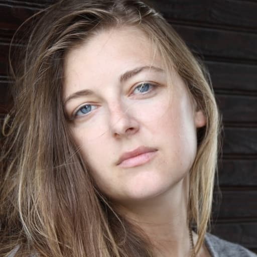 Lexa Hillyer