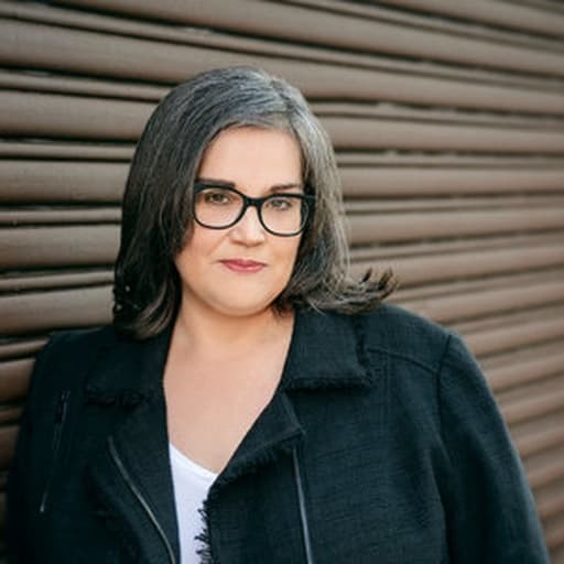 Linda  Holmes
