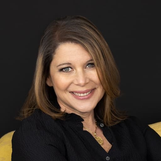 Lynda Cohen Loigman