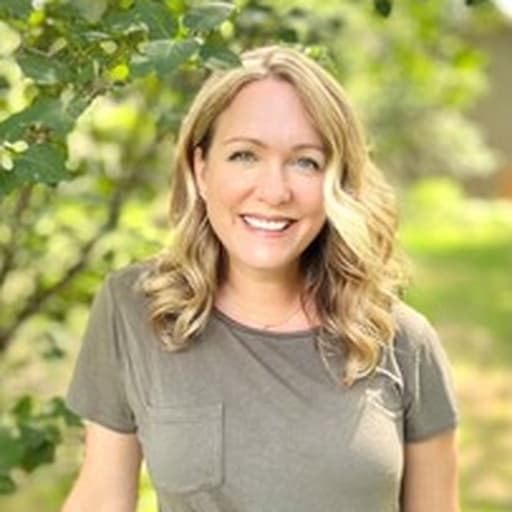 Nicole Baart