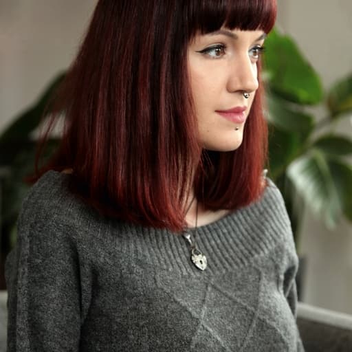 Nina Laurin