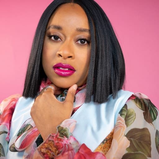 Phoebe Robinson