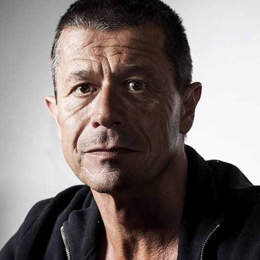 Emmanuel Carrère